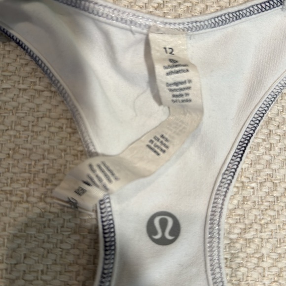 Lululemon cool razorback tank- size 12 - Picture 2 of 2